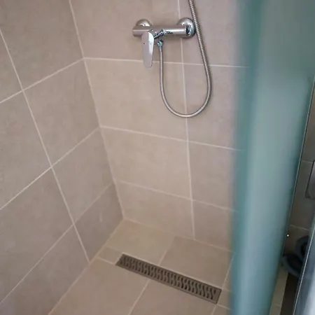 Eleven House * كيستاي