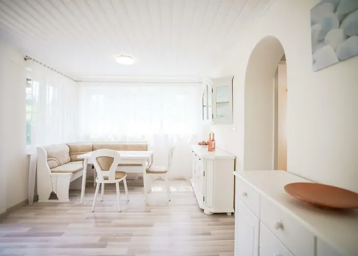 Case de vacanță Eleven House