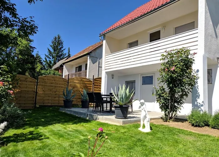 Eleven House * Keszthely